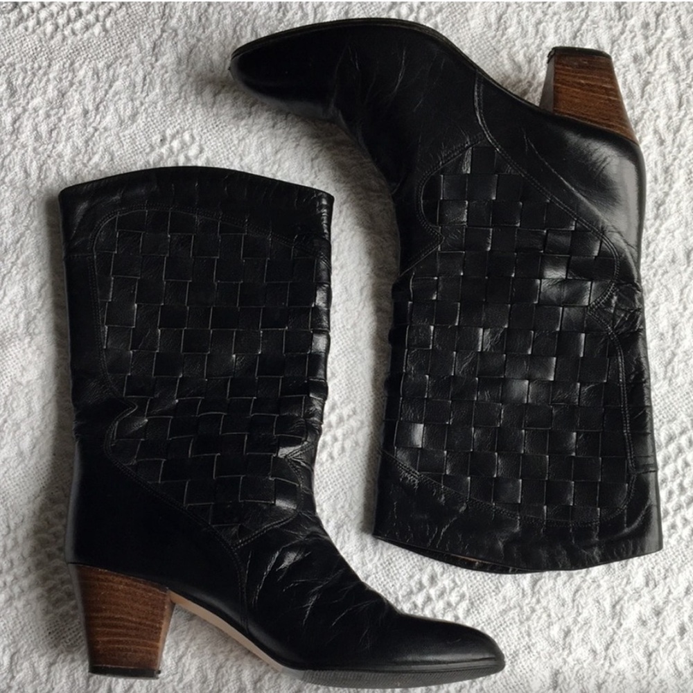 Frye Leather Weave - Rare Vintage heeled boots! 5-5.5